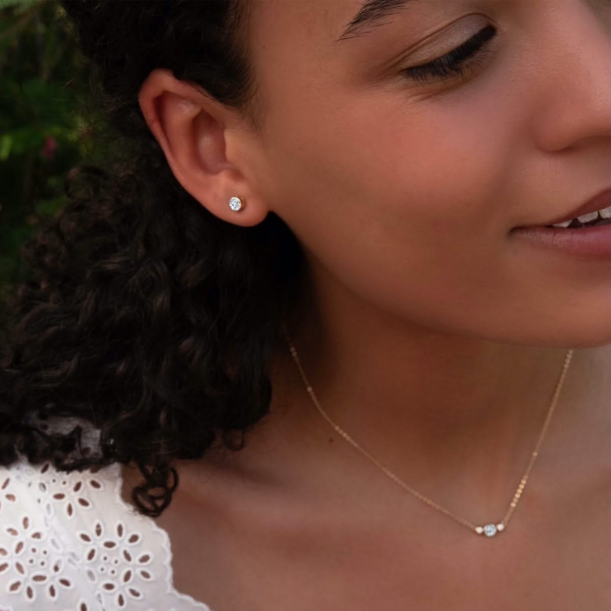 Barrington Diamond Stud Earrings in 14k Gold (April)