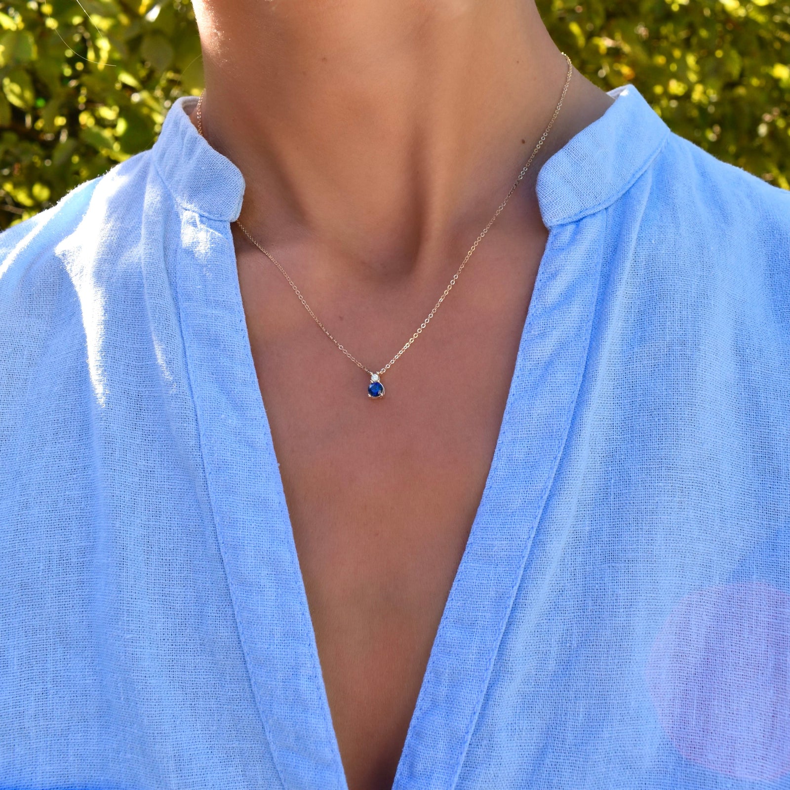 The Vault: Greenwich Solitaire Sapphire & Diamond Necklace, Yellow Gold Size Medium