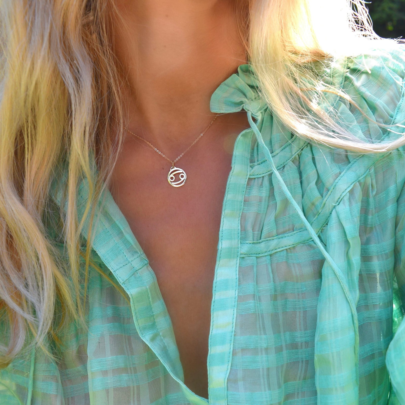 Flat Cancer Pendant with Classic Chain in 14k Gold