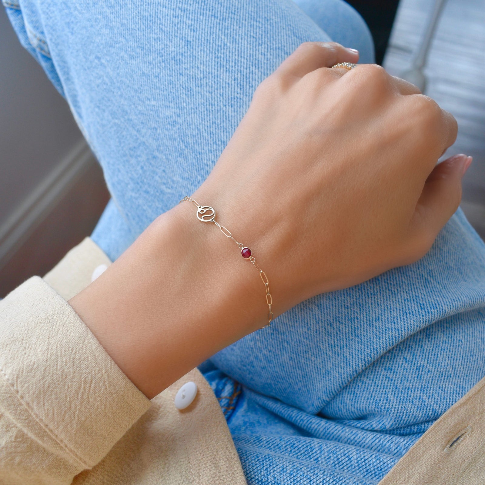 Leo & Birthstone Bracelet on Adelaide Mini in 14k Gold