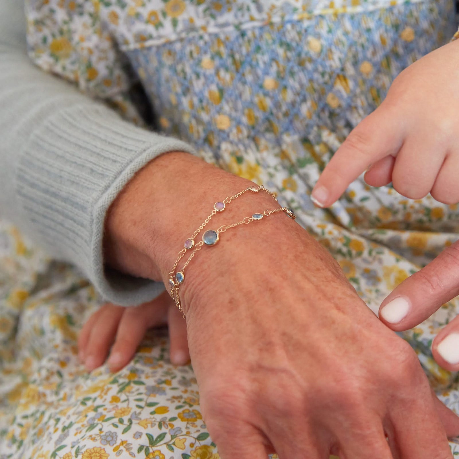 Bayberry Grand & Petite 7 Birthstone Bracelet in 14k Gold