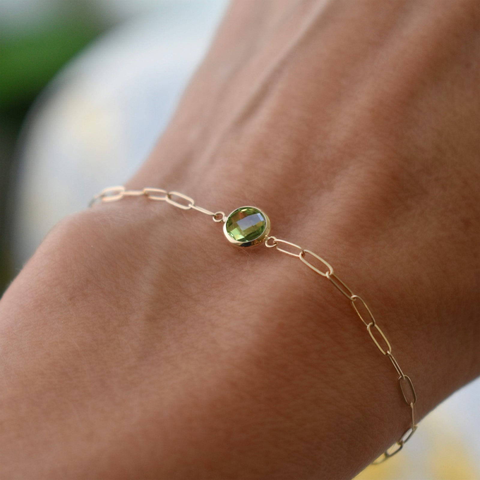 Grand 1 Peridot Adelaide Mini Bracelet in 14k Gold (August)