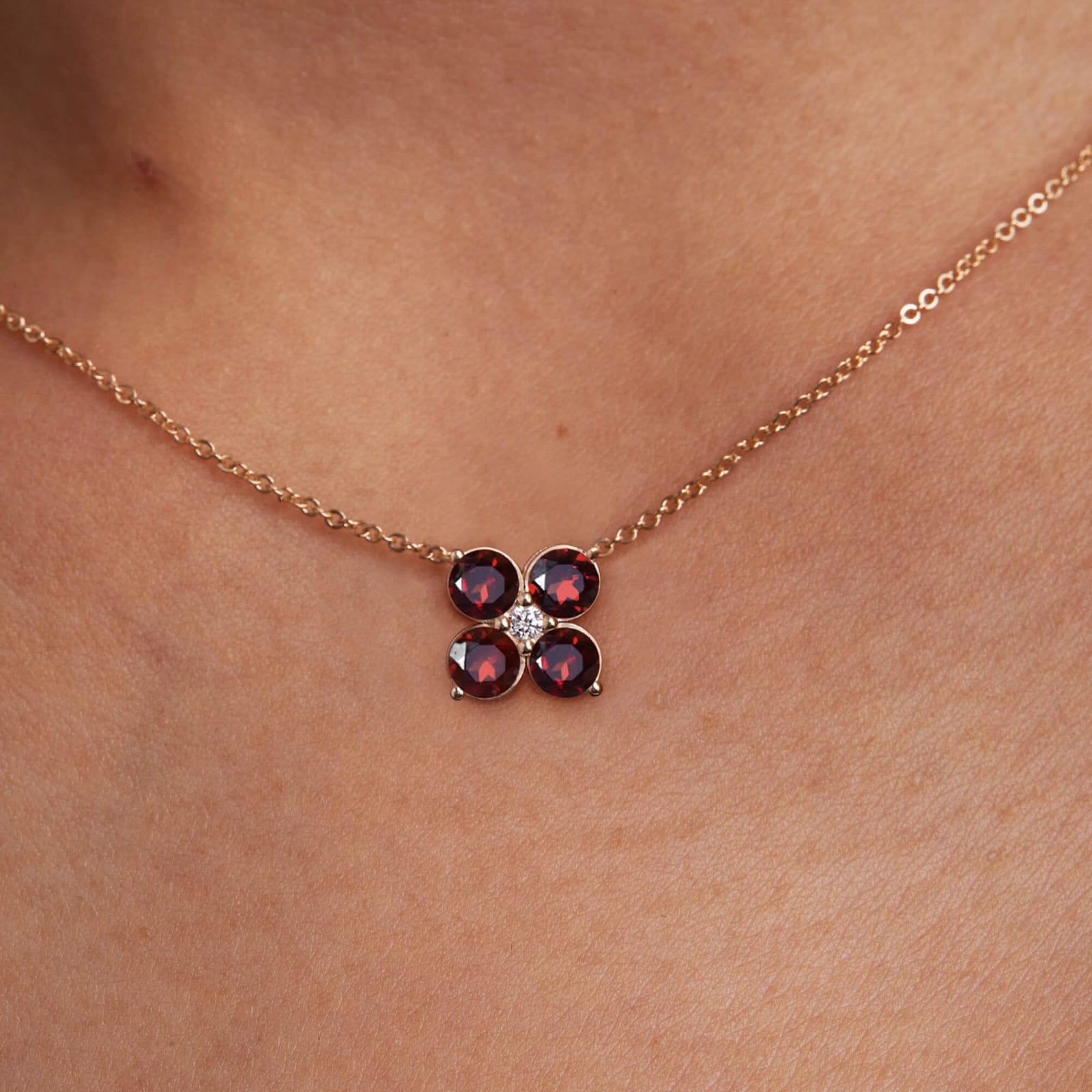 The Vault: Greenwich 4 Garnet & Diamond Necklace, Yellow Gold Size Medium