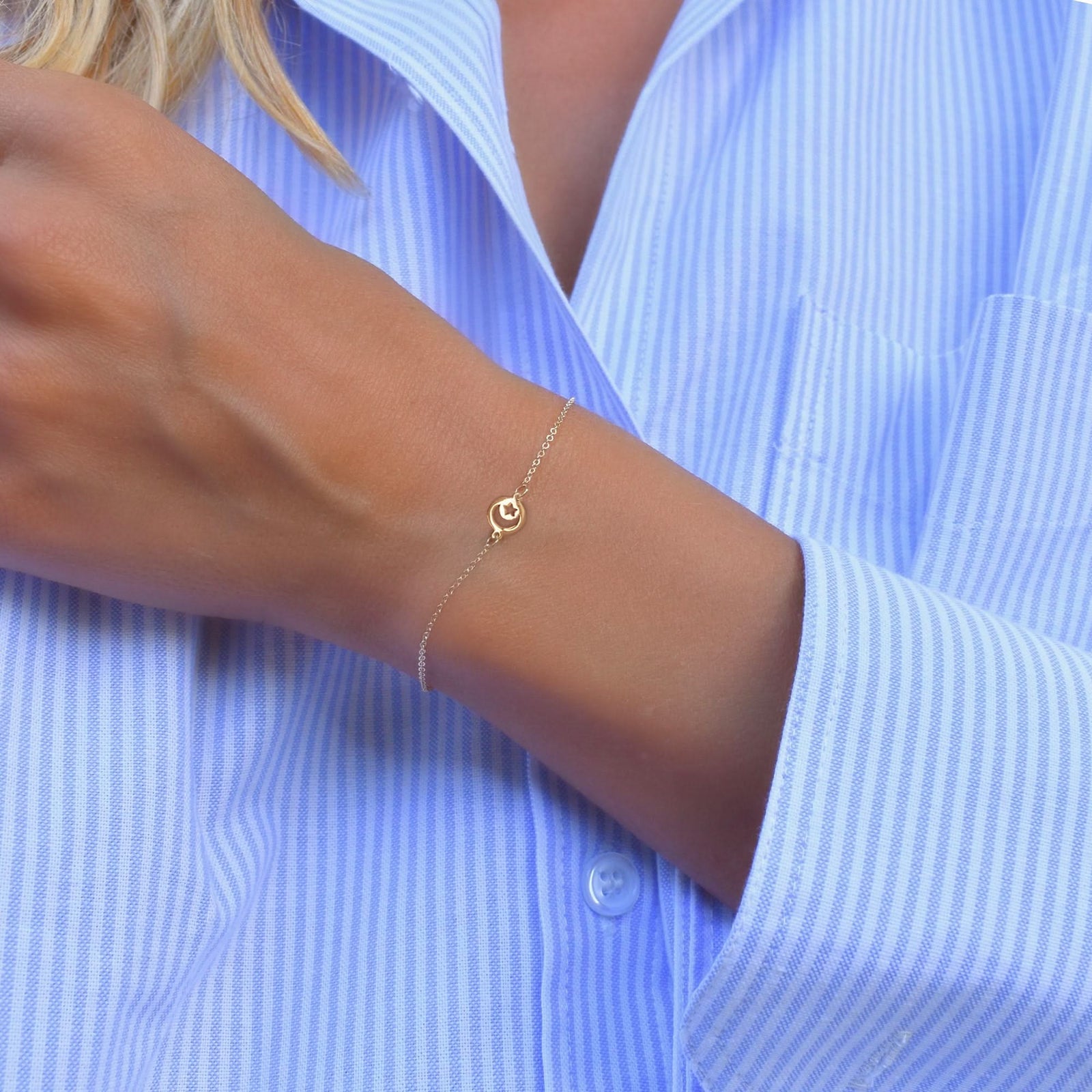 Crescent & Star Disc Bracelet in 14k Gold