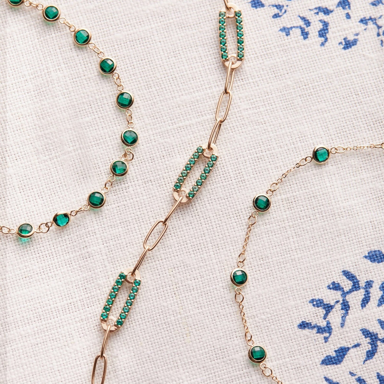 Adelaide 5 Pavé Emerald Link Bracelet in 14k Gold (May)