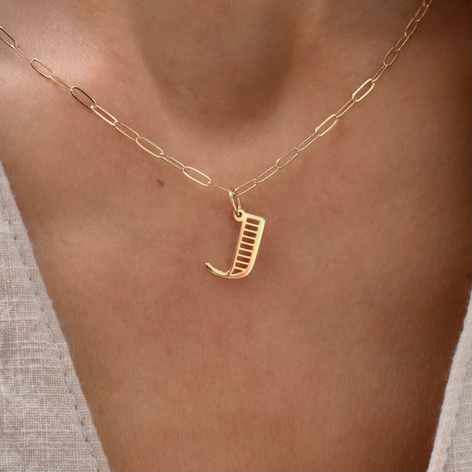 Essex Letter J Pendant in 14k Gold