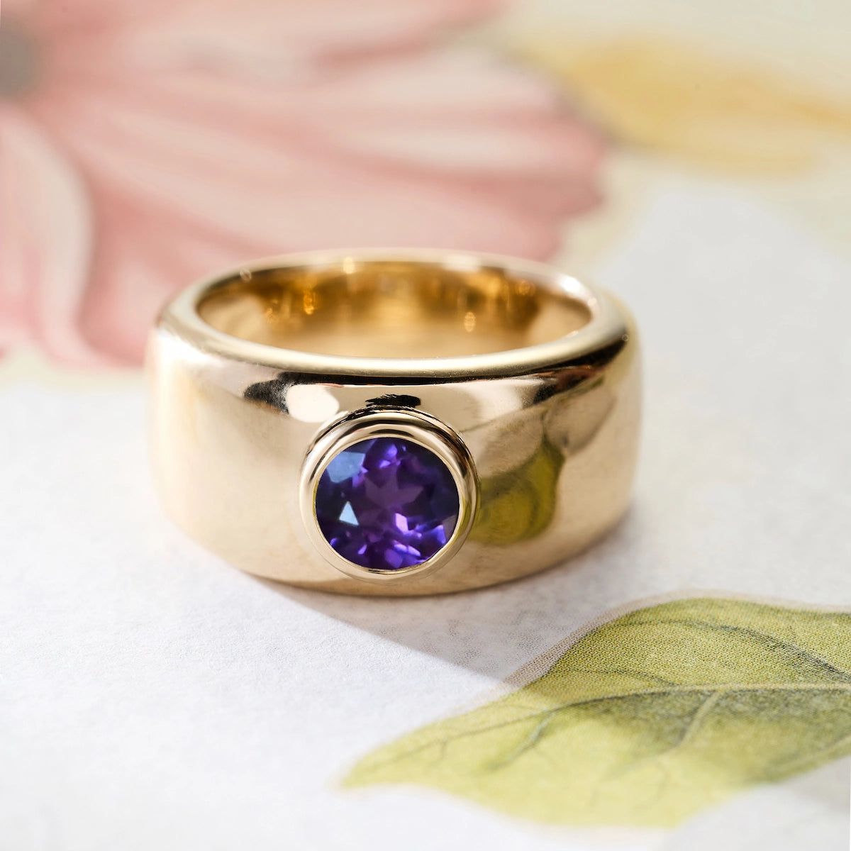 Jamestown Amethyst Band Ring in 14k Gold (February)