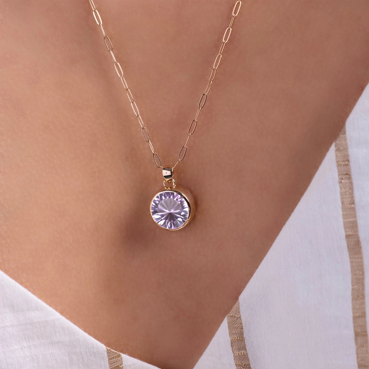 Jamestown Rose de France Amethyst Pendant in 14k Gold (February)