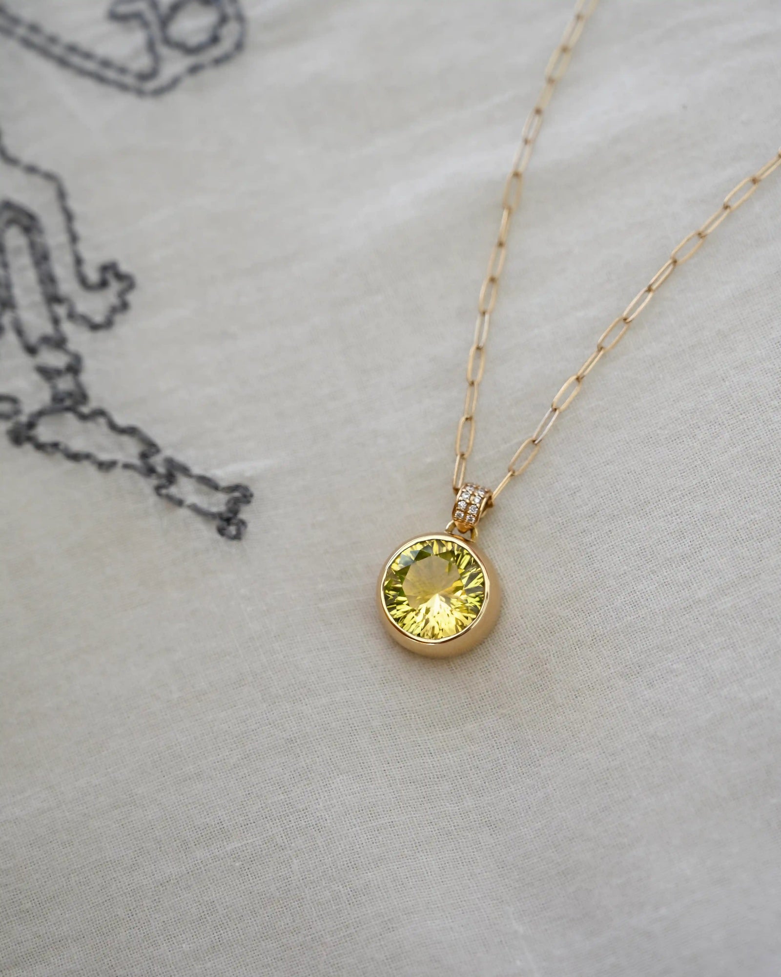 Jamestown Birthstone Pendant with Diamond Bail in 14k Gold