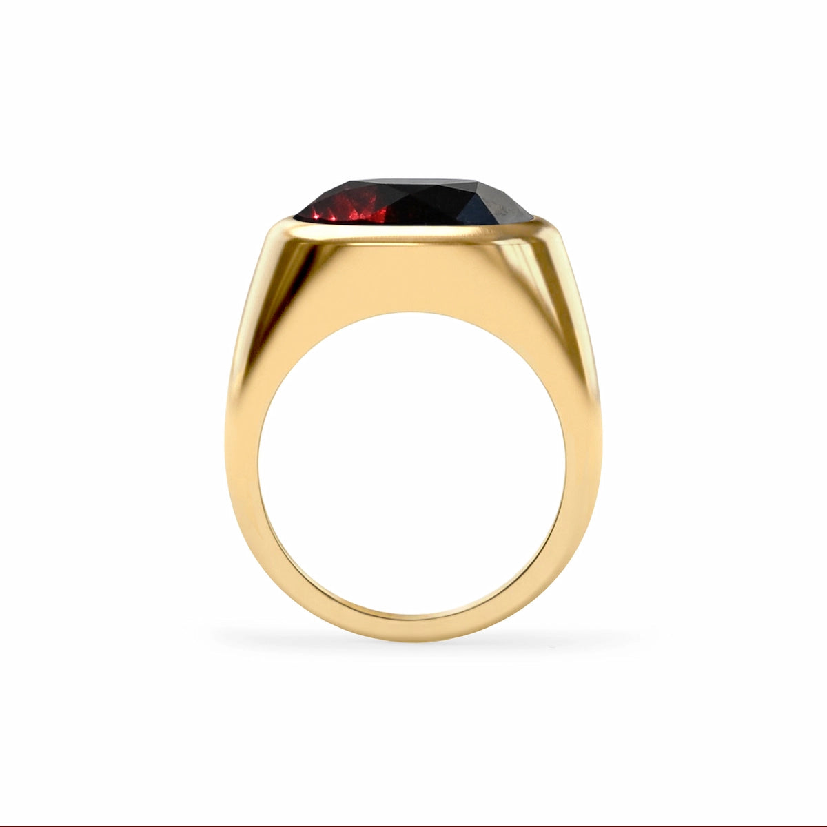 Jamestown Garnet Ring in 14k Gold (January)