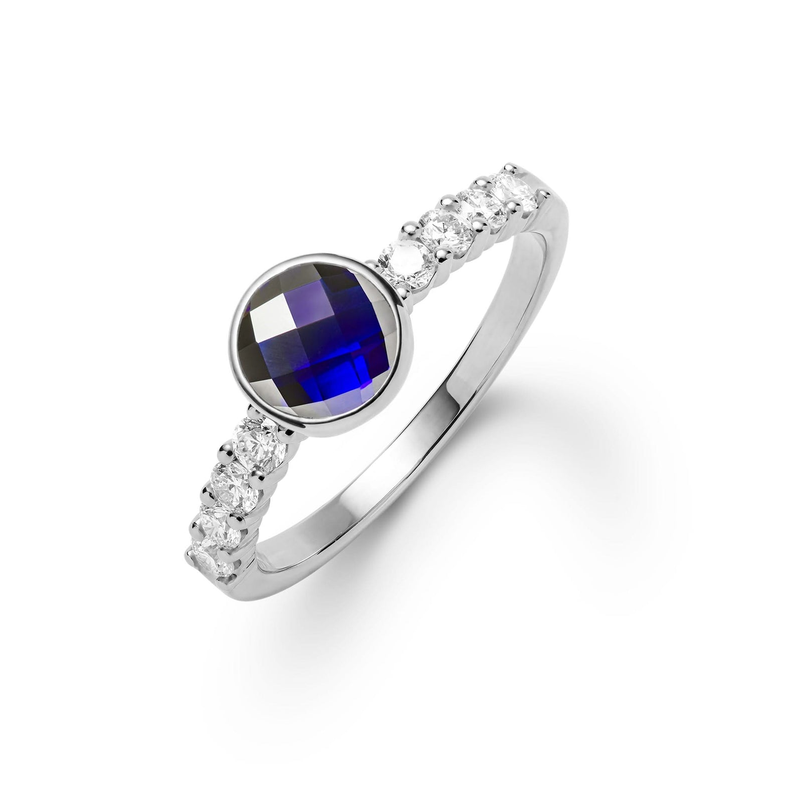 14k white gold Rosecliff Grand Ring with a 6 mm round, briolette-cut Sapphire and eight 2 mm round-cut gemstones - aspect view.
