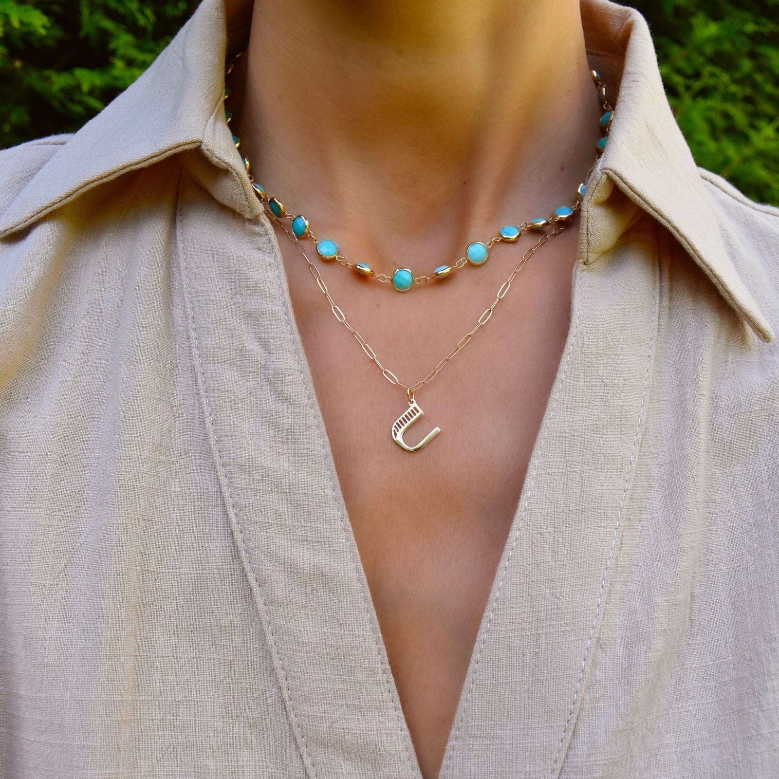 Essex Letter U Pendant in 14k Gold