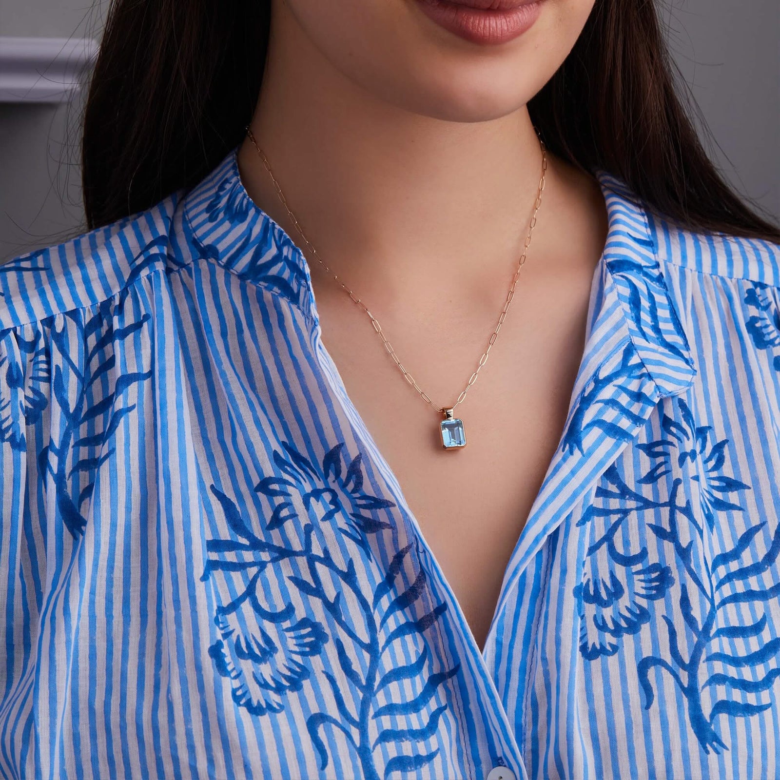 Warren Nantucket Blue Topaz Pendant in 14k Gold (December)