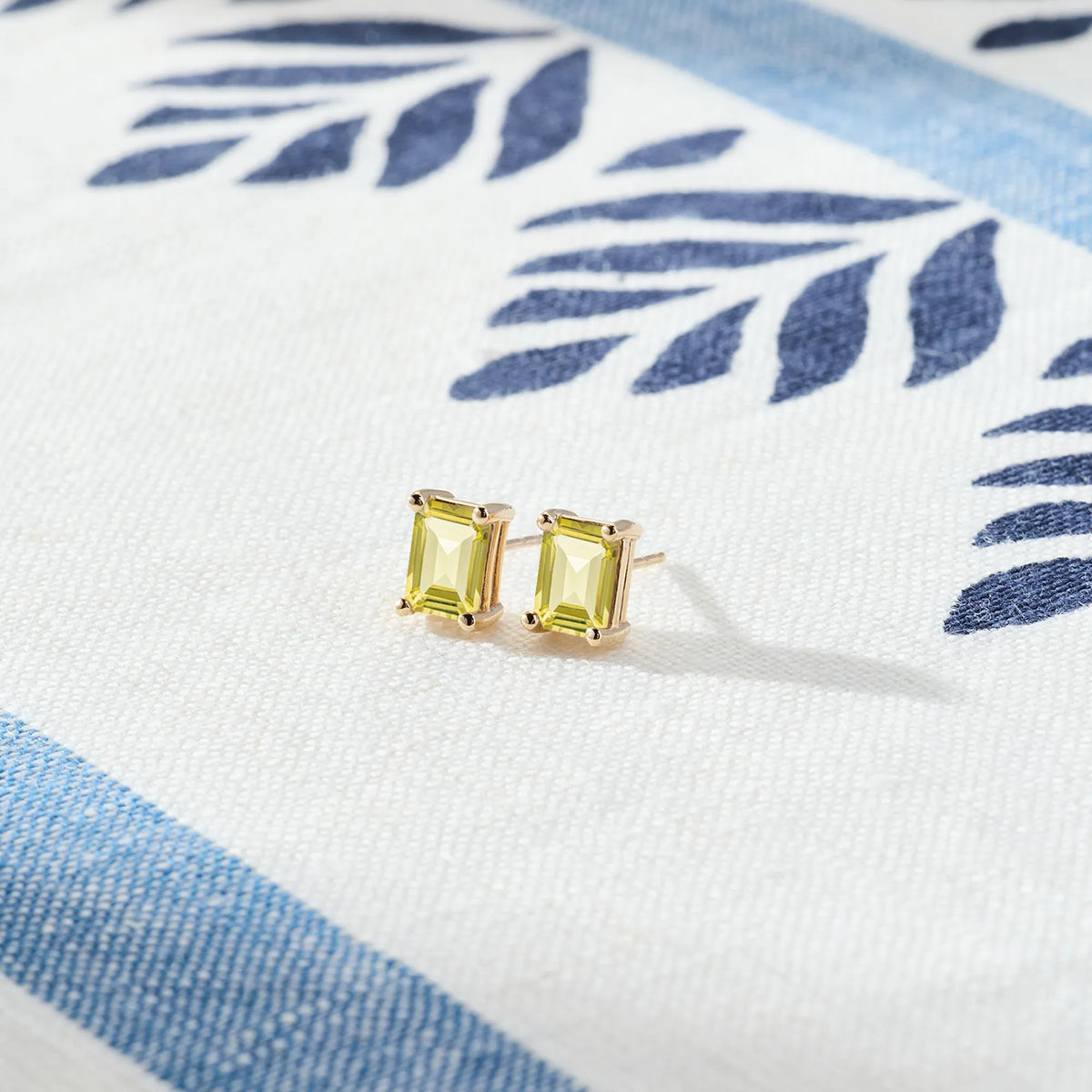 Warren Lemon Verbena Quartz Stud Earrings in 14k Gold (August)