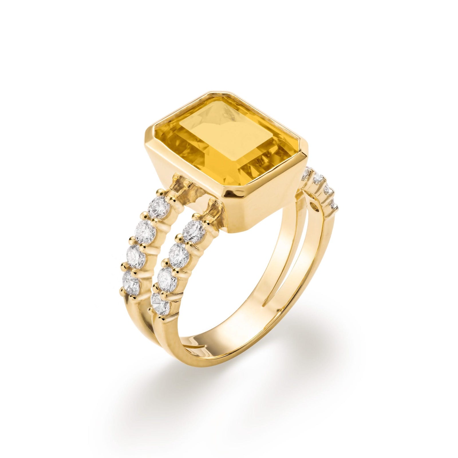 Warren ring in 14k yellow gold with accent diamonds featuring one 10 x 8 mm emerald cut bezel set citrine - aspect view