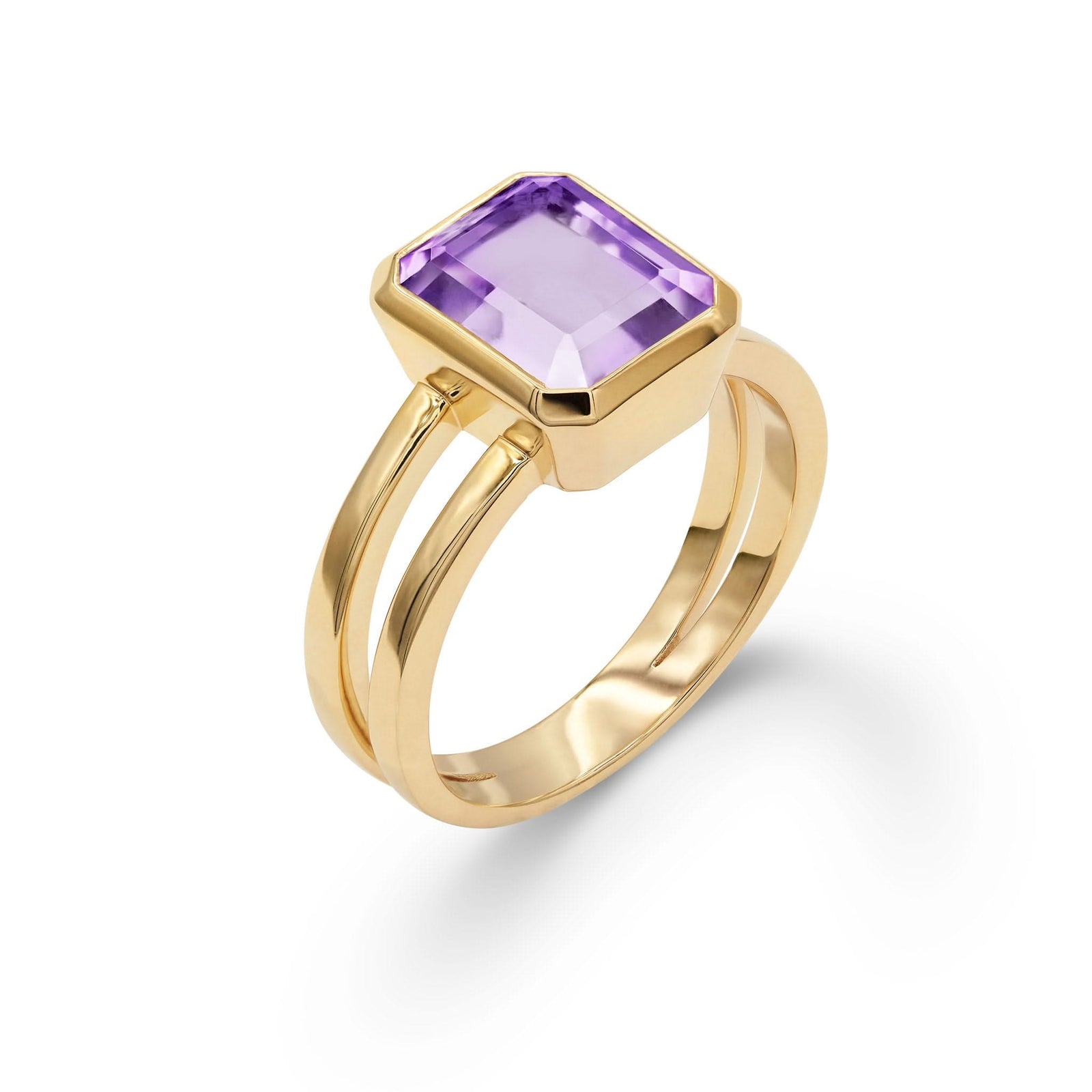 Warren Vertical Amethyst Ring, featuring an Aquamarine-cut 8 x 10mm Amethyst in 14k gold, hand-set Vertically in a 14k-gold bezel - aspect view.
