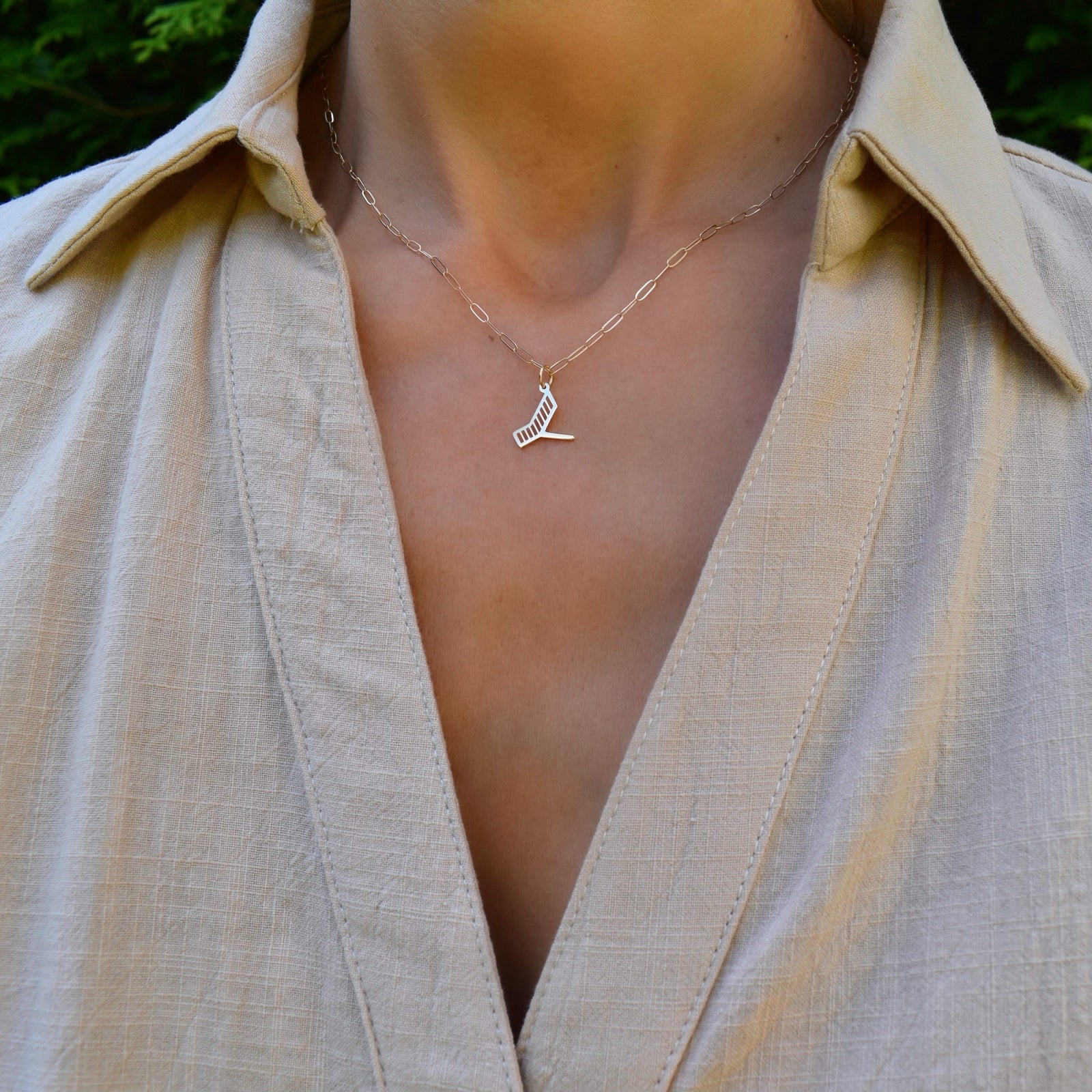 Essex Letter Y Pendant in 14k Gold