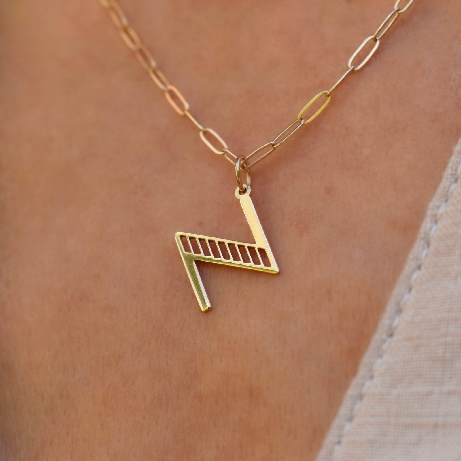 Essex Letter Z Pendant in 14k Gold