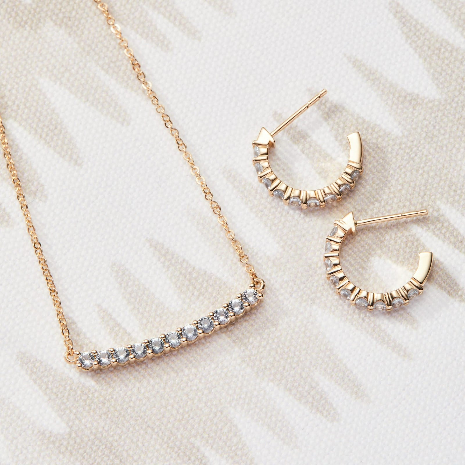 Rosecliff Aquamarine Bar Necklace and Huggie Hoop Earrings Set in 14k Gold (March)