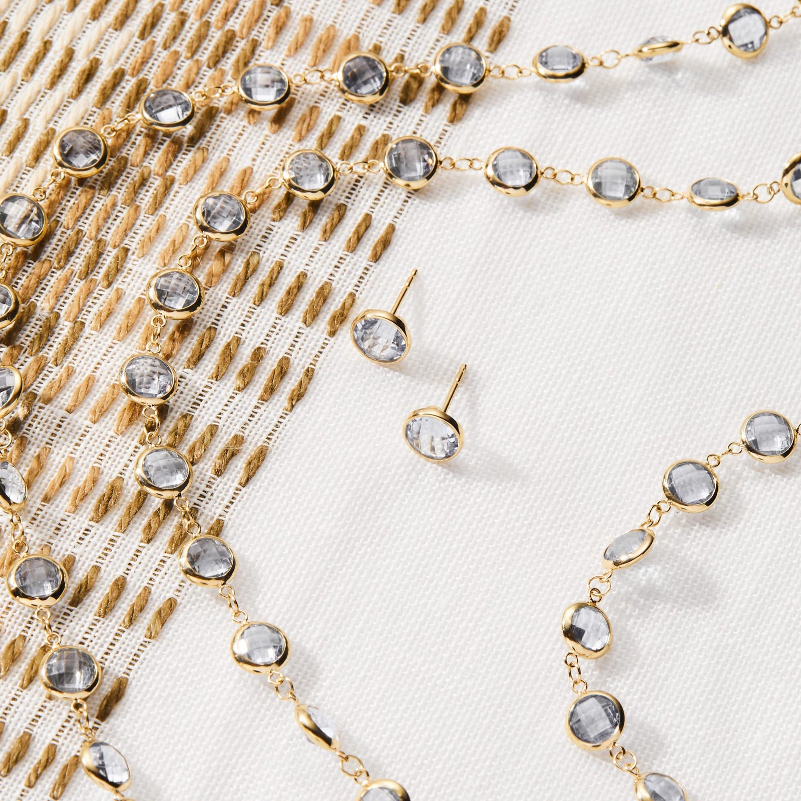 Newport Grand Aquamarine Necklace in 14k Gold (March)