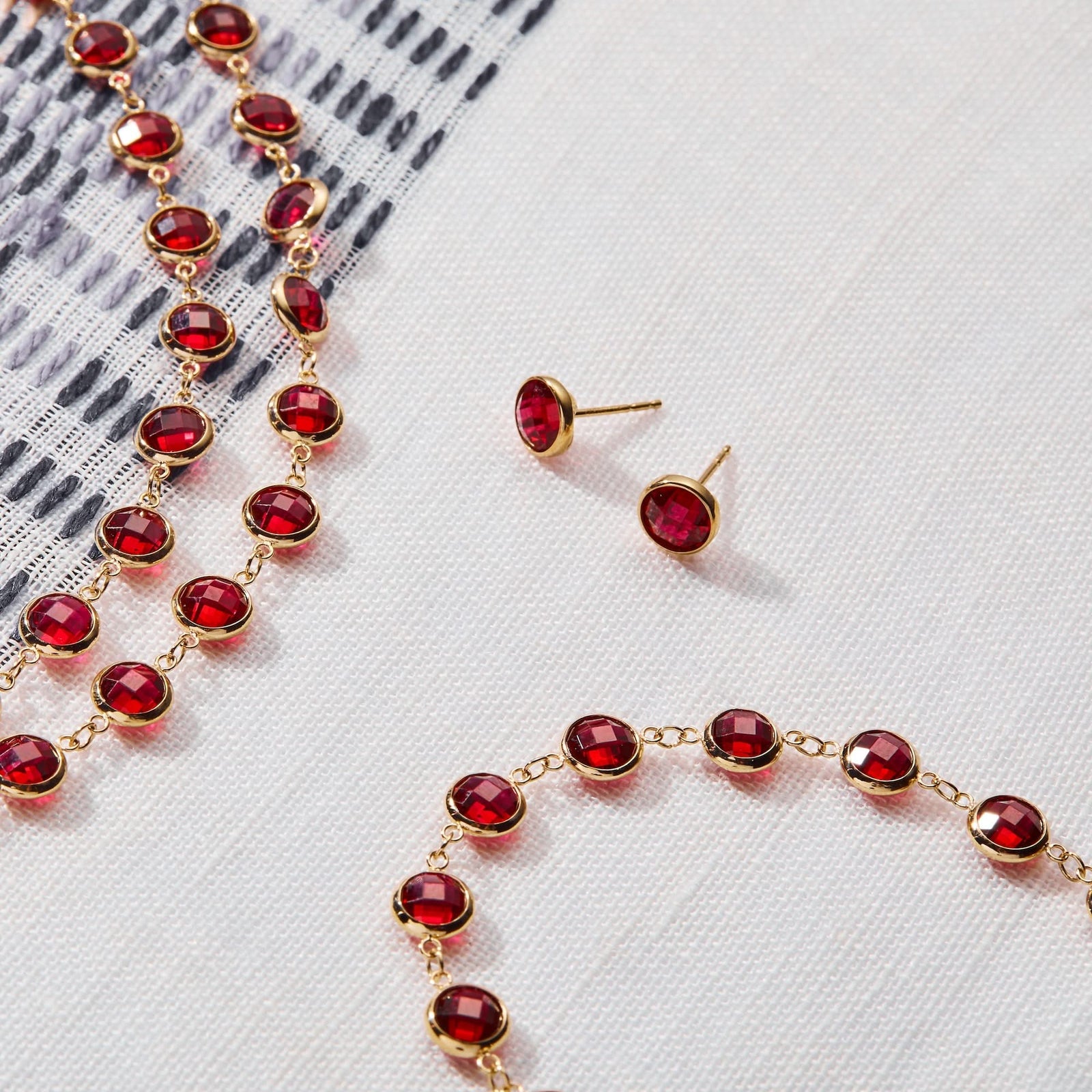 Newport Grand Ruby Bracelet in 14k Gold (July)