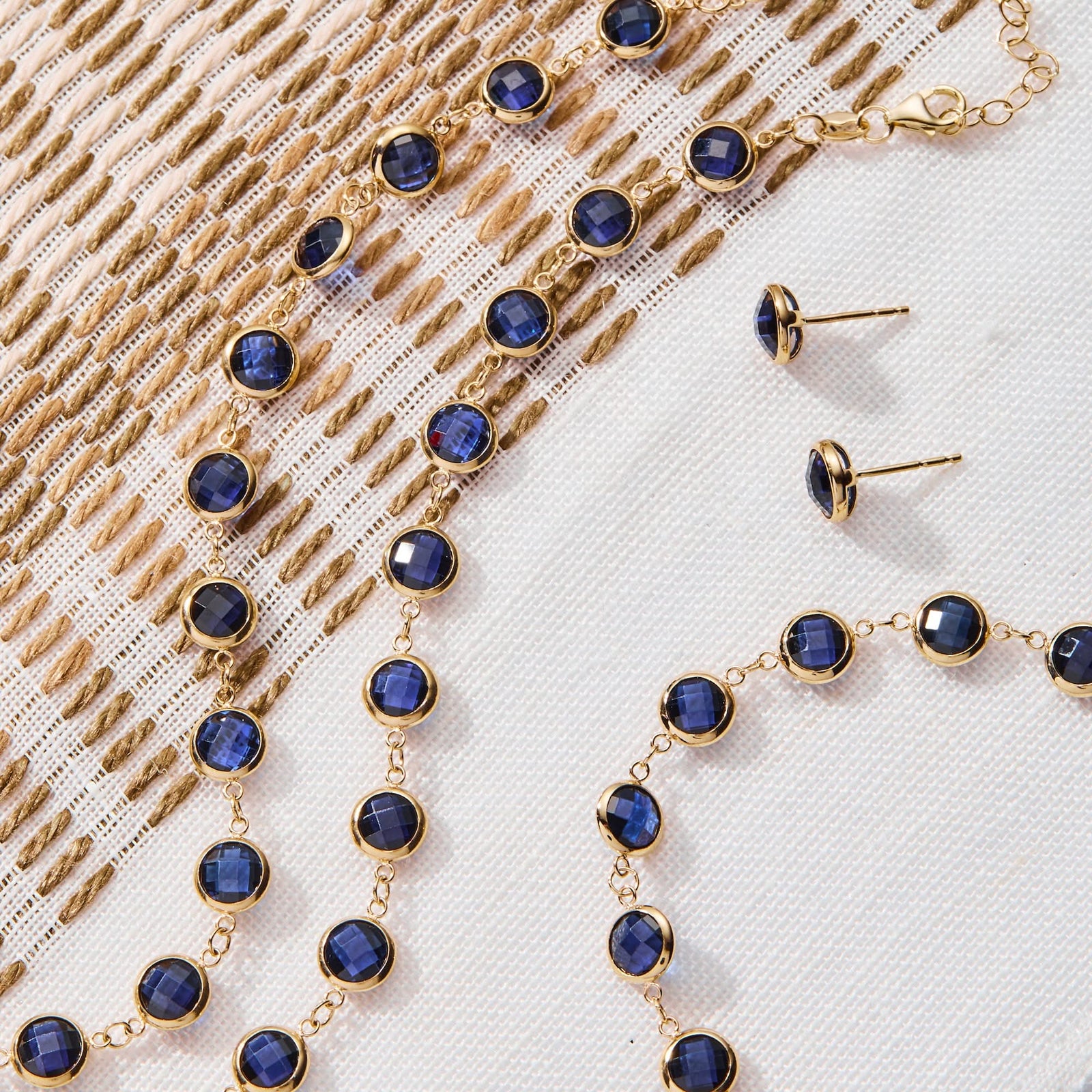 Newport Grand Necklace in 14k Gold