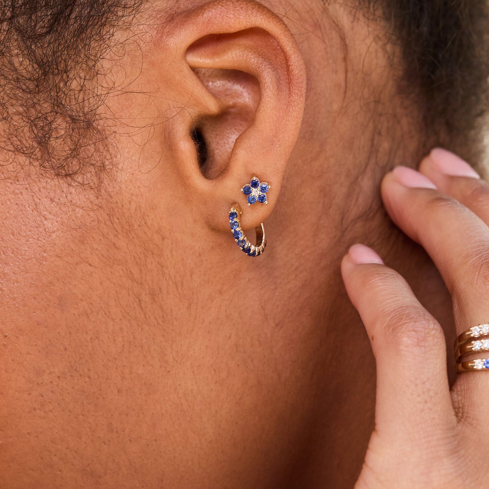 Greenwich Mini Flower Sapphire & Diamond Earrings in 14k Gold (September)