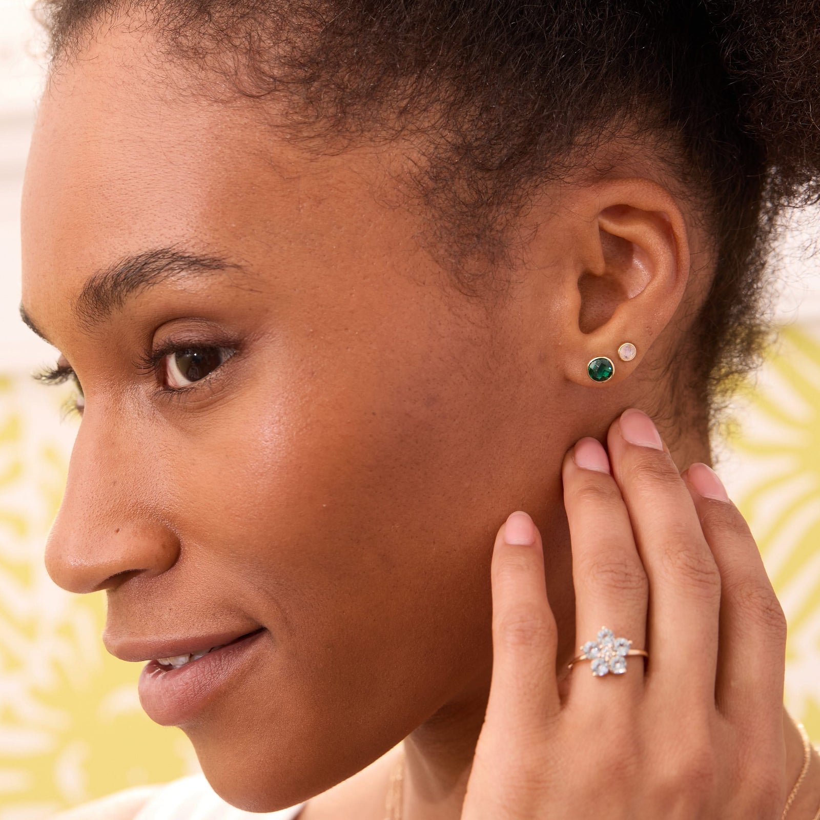 Grand Emerald Stud Earrings in 14k Gold (May)