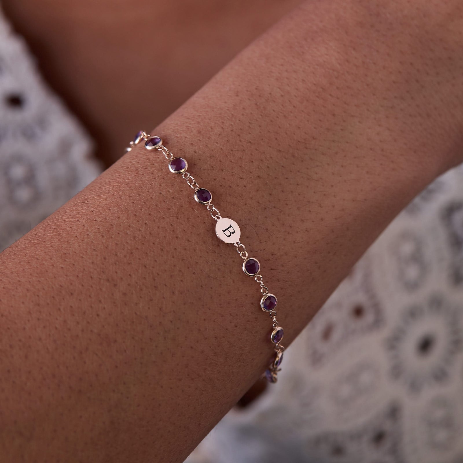 Newport 1 Letter Birthstone Bracelet in 14k Gold