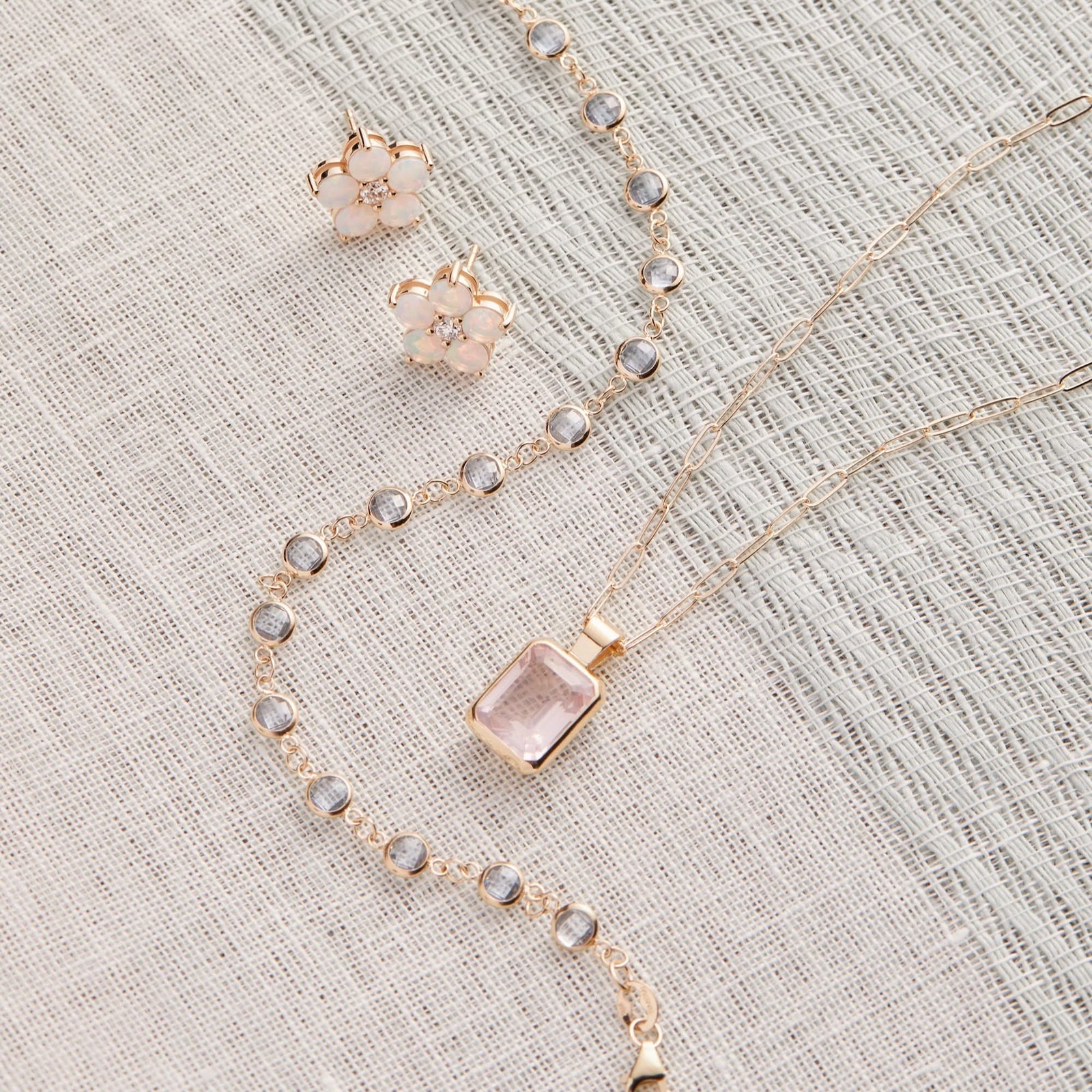 Warren Birthstone Pendant in 14k Gold