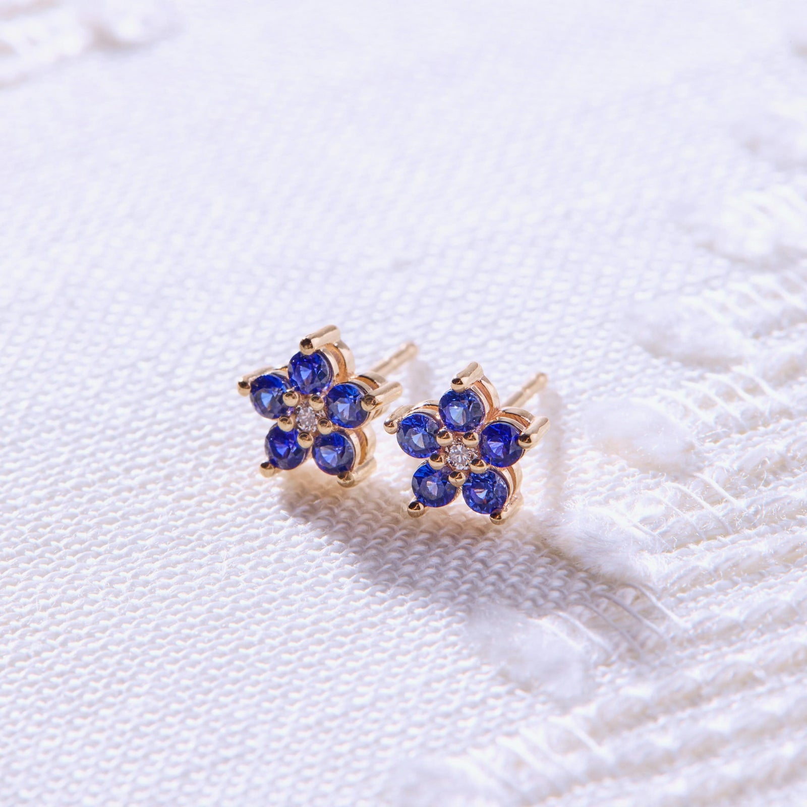 Greenwich Mini Flower Sapphire & Diamond Earrings in 14k Gold (September)
