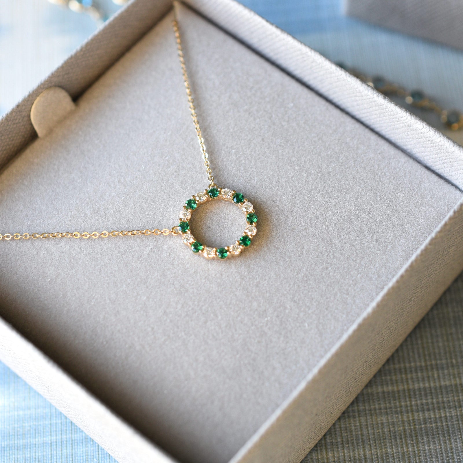 Rosecliff Circle Diamond & Emerald Necklace in 14k Gold (May)