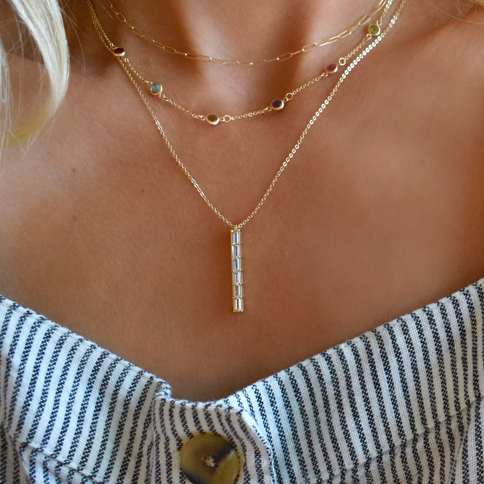 Providence 6 White Topaz Pendant in 14k Gold (April)