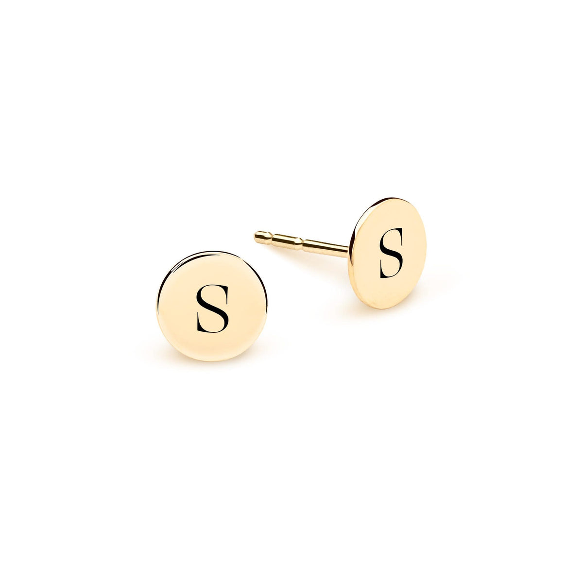 Pair of 14k yellow gold stud earrings each featuring one 1/4” flat disc engraved with the letter S - front view