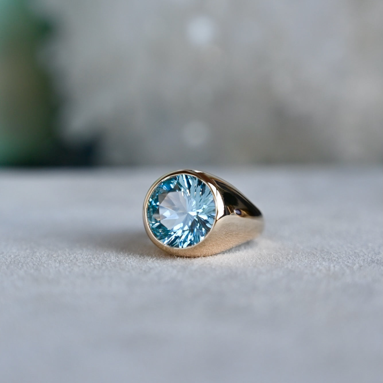 Jamestown Birthstone Ring in 14k Gold