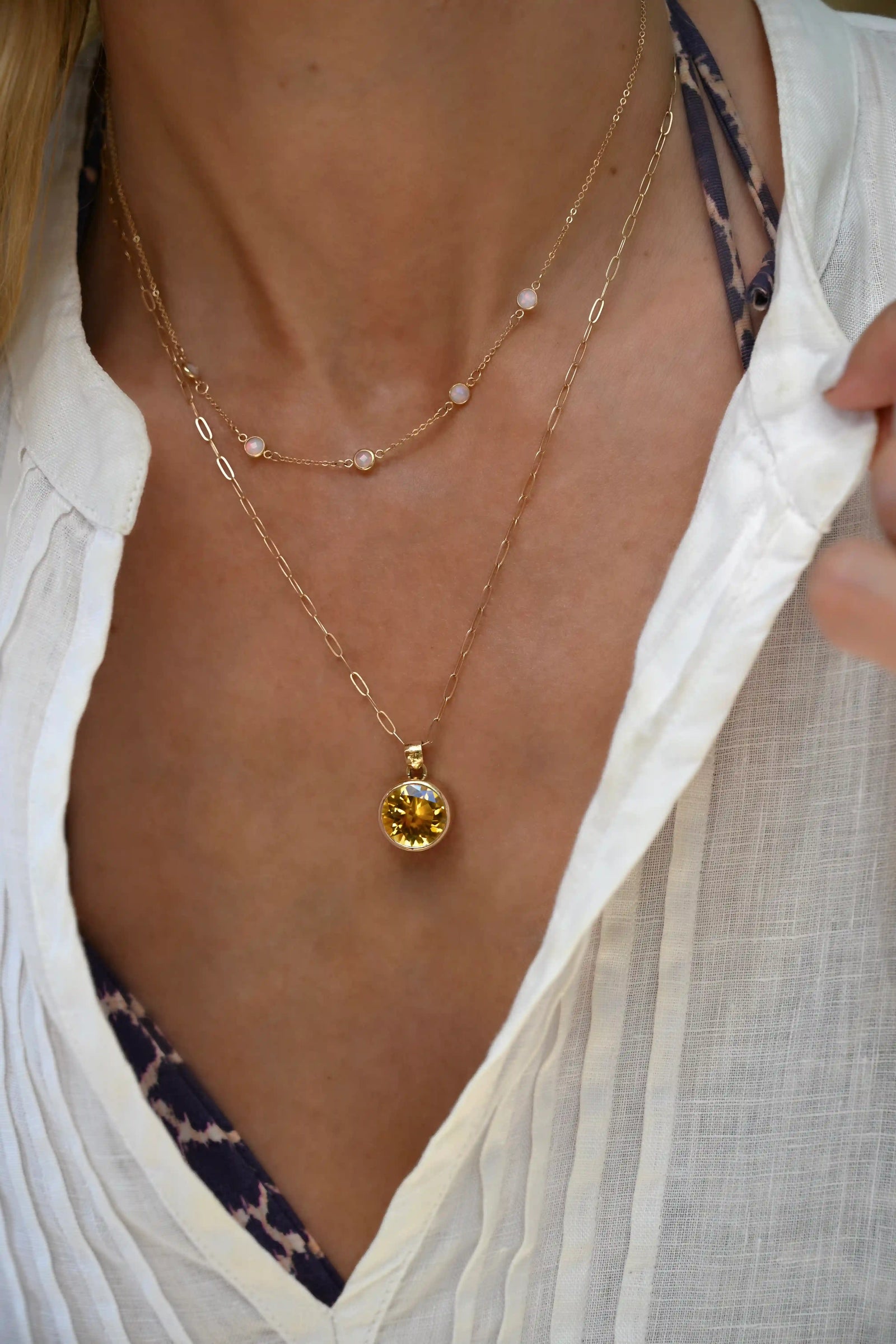 Jamestown Birthstone Pendant in 14k Gold