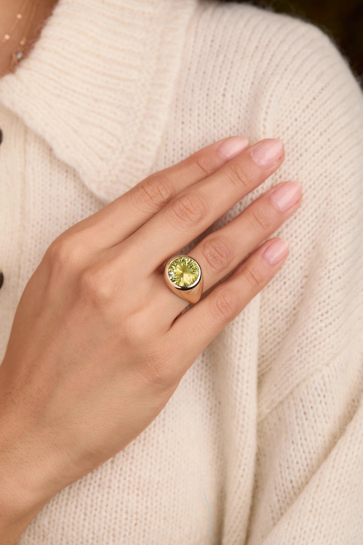 Jamestown Lemon Verbena Quartz Ring in 14k Gold (August)