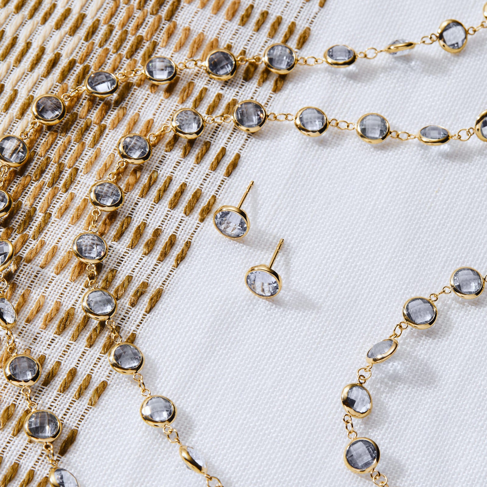 Grand Aquamarine Stud Earrings in 14k Gold (March)