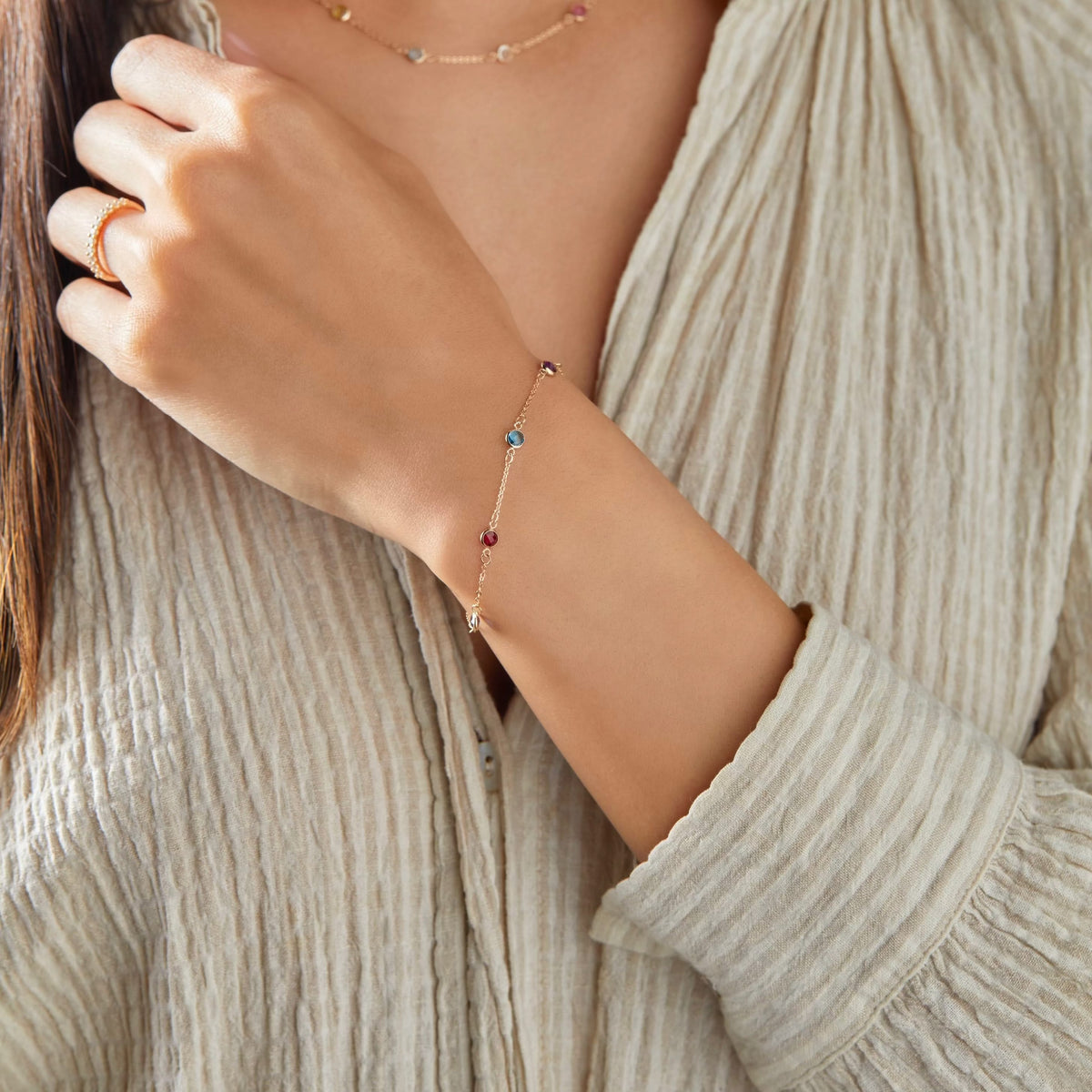 Personalized Classic 8 Birthstone Bracelet in 14k Gold